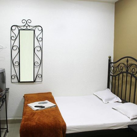 Hotel Preetam Aurangabad Luaran gambar