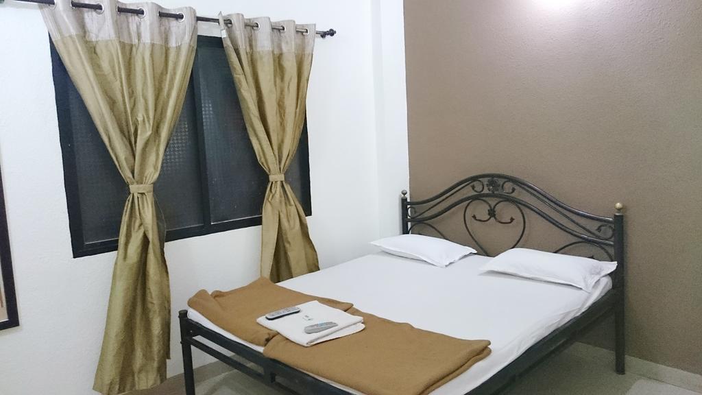 Hotel Preetam Aurangabad Luaran gambar
