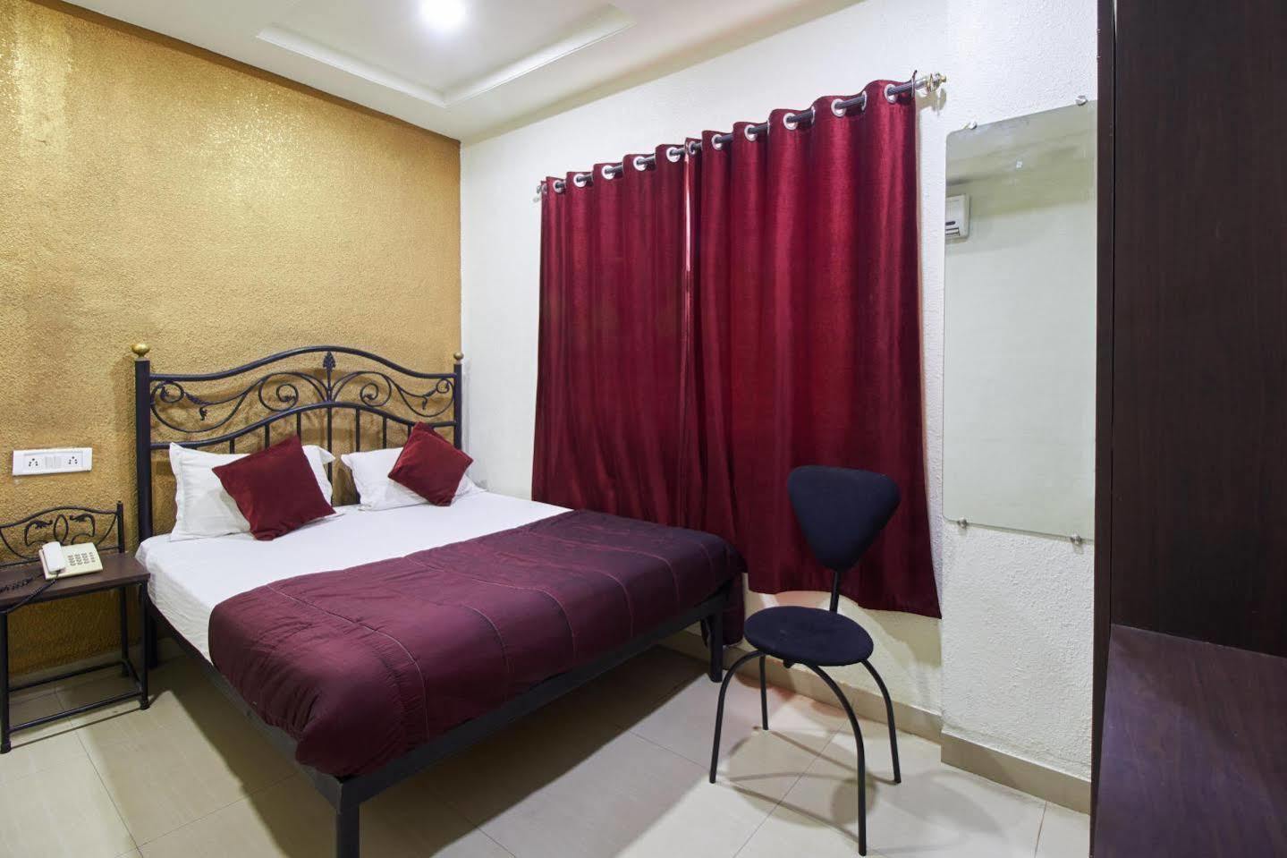 Hotel Preetam Aurangabad Luaran gambar