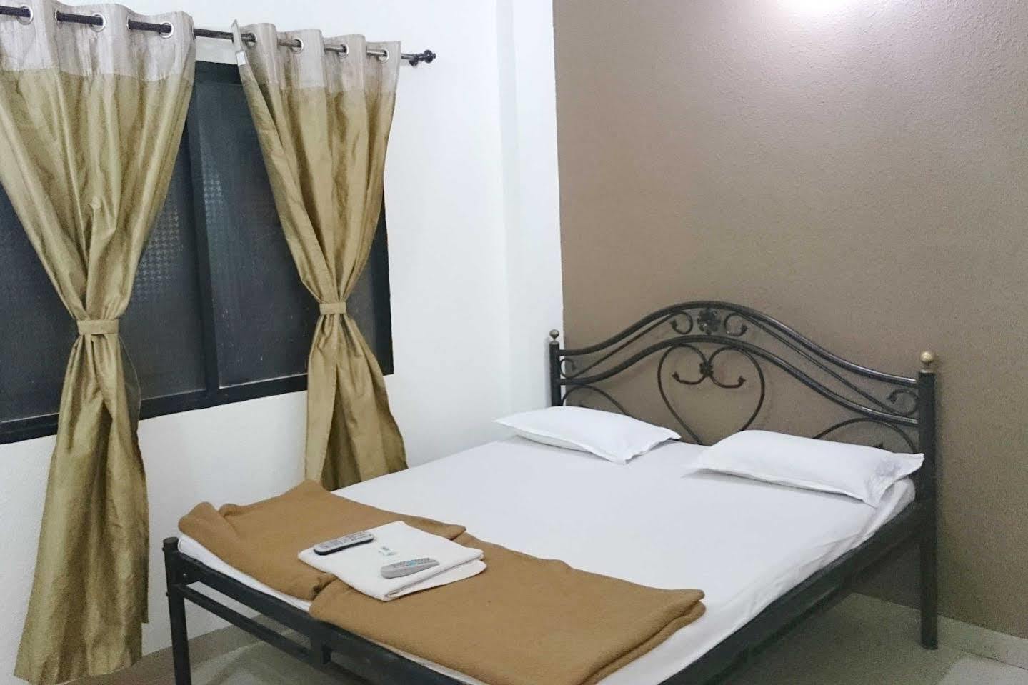 Hotel Preetam Aurangabad Luaran gambar