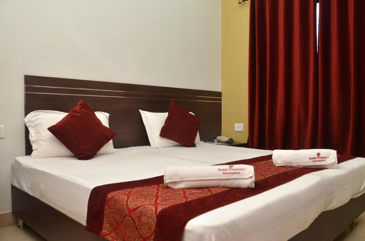 Hotel Preetam Aurangabad Luaran gambar